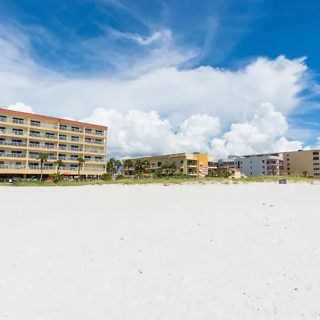 108 Madeira Norte Condo